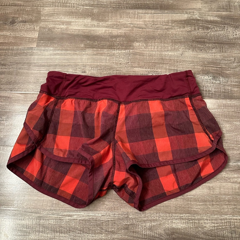 Lululemon shorts size 6